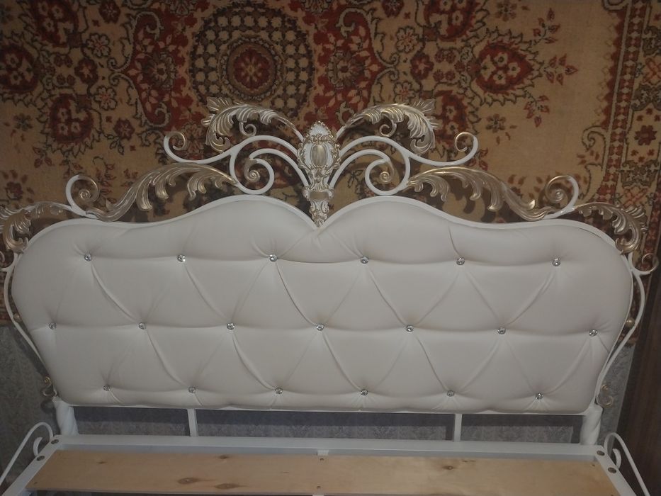 Продам кровать ручной работы