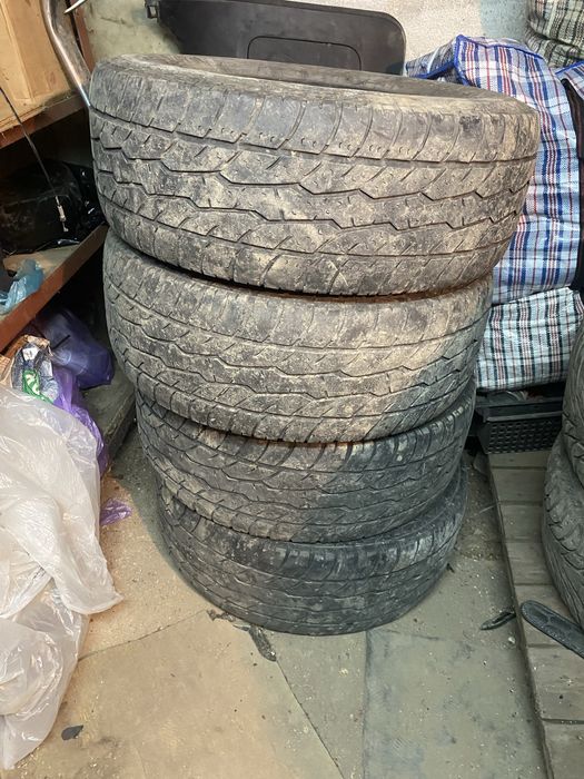 Продам болоны 275/65 r17