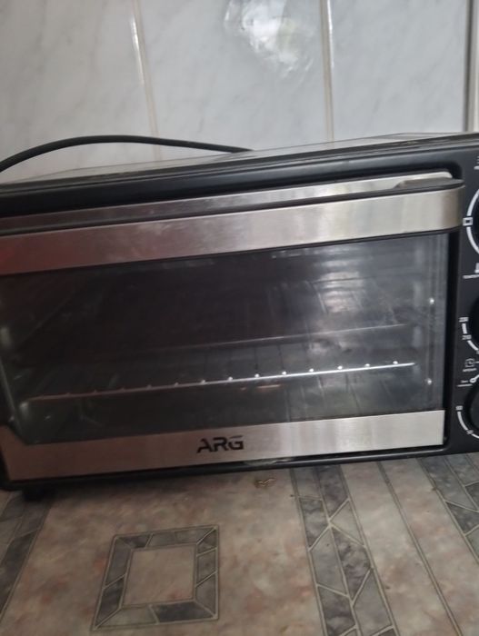 Продам духовку электрическую