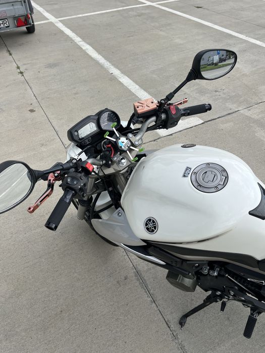 Vand Yamaha xj6n a2