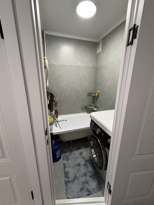 Продам теплую 2 комн квартиру