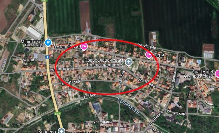 Парцел с ток и вода в близост до църквата - с. Кранево