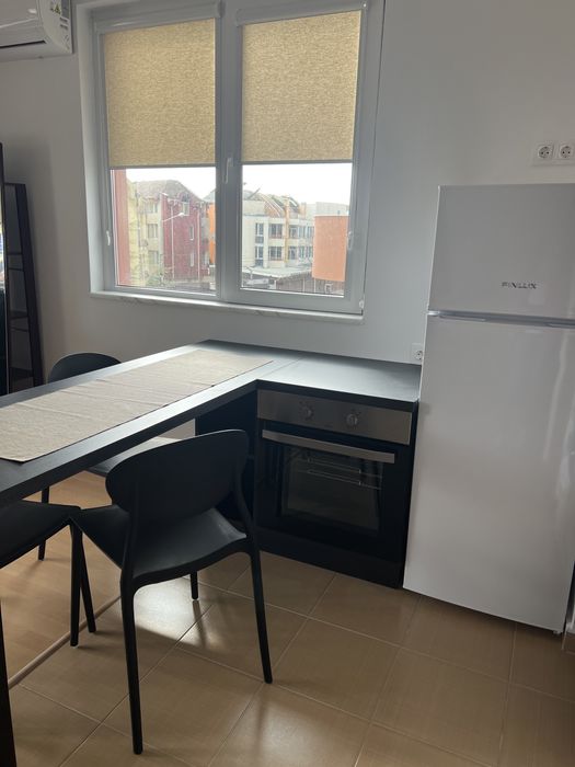 Студио или апартамент под наем / целогодишно