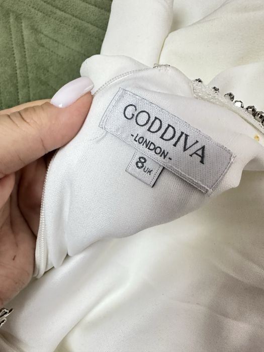 Продам платье свадебное узату