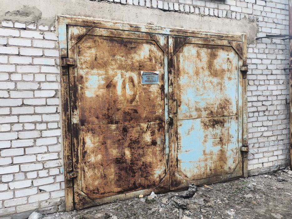 Ворота гаражные и для бокса