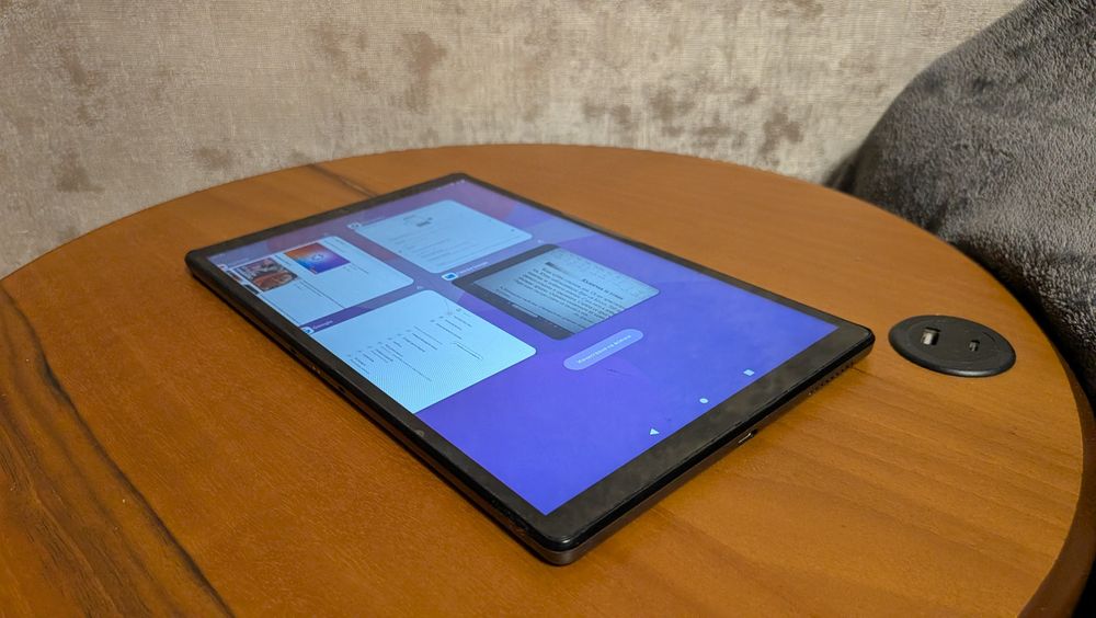 Lenovo M 10 HD таблет титаниум Силвър