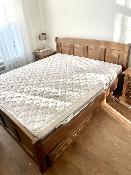Спалня от орех с матрак  размер 175Х200