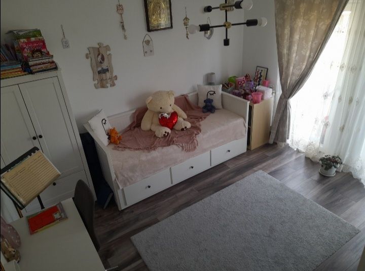 De vânzare apartament 3 camere în zona rezidențială,etaj 1,impecabil !