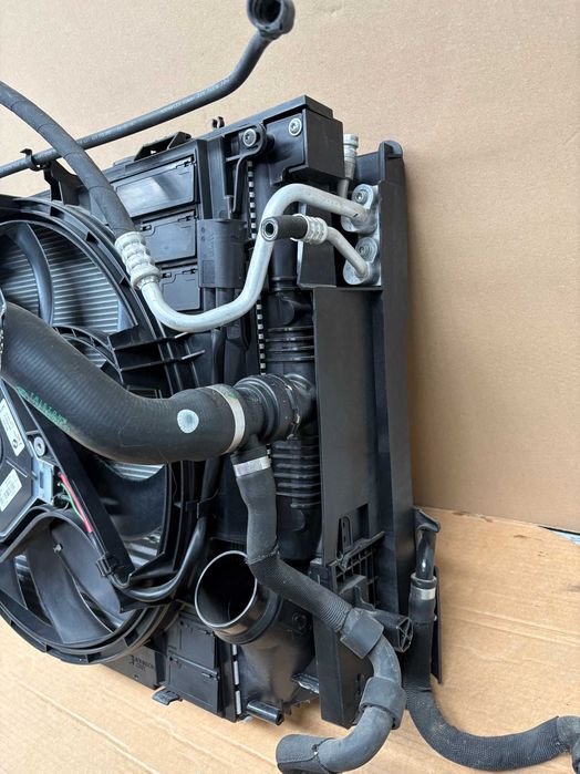 Оригинална Пачка С Радиатори И Перка 400W За БМВ Ф07 Ф10 Ф11  7618768 8672011 BMW F10 F11 F07