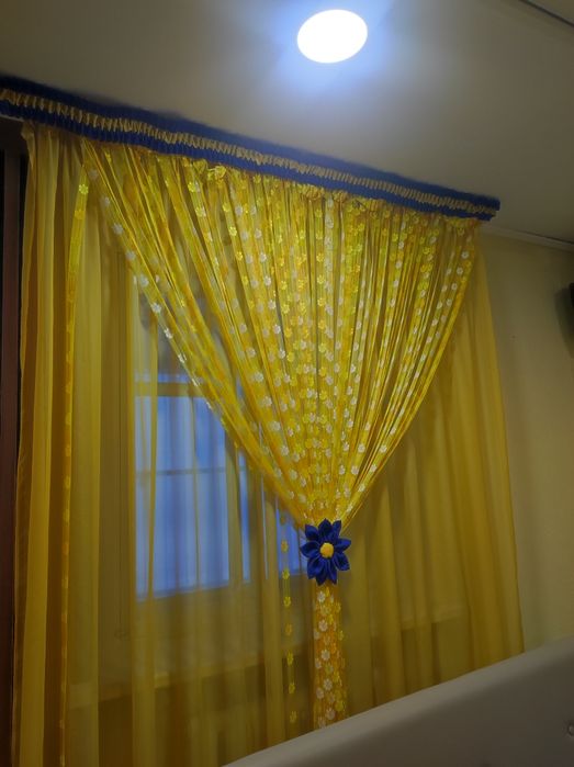Шторы желтого цвета
