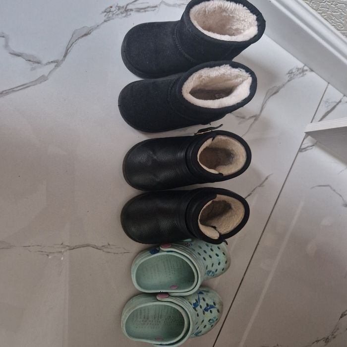 Детская обувь кросы, угги