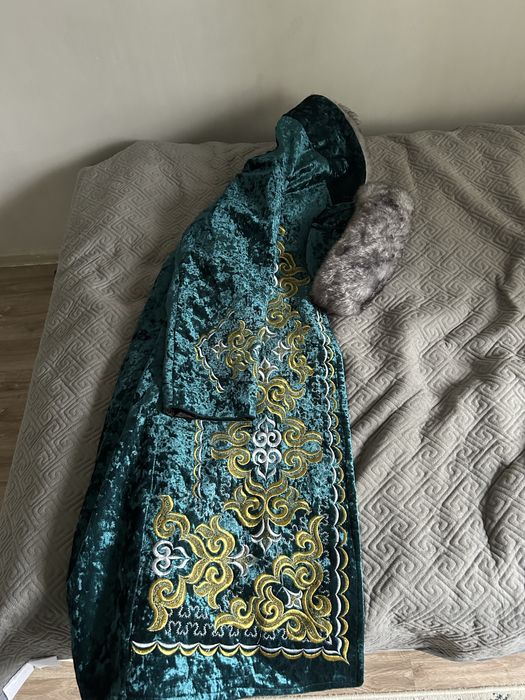 Шапаны новые мужские и женские