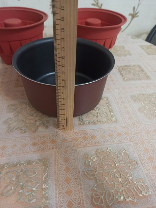 Продам формочки для Пасхи,хлеба.