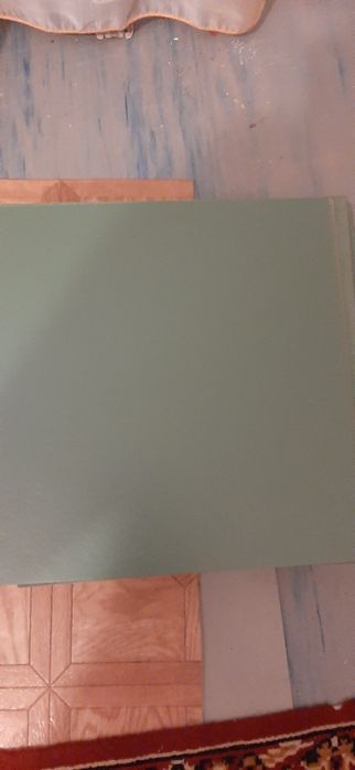 Плитка линолиумная Россия  размер 30×30