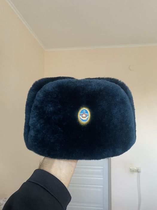 Бушлат сатылады Ушанкамен