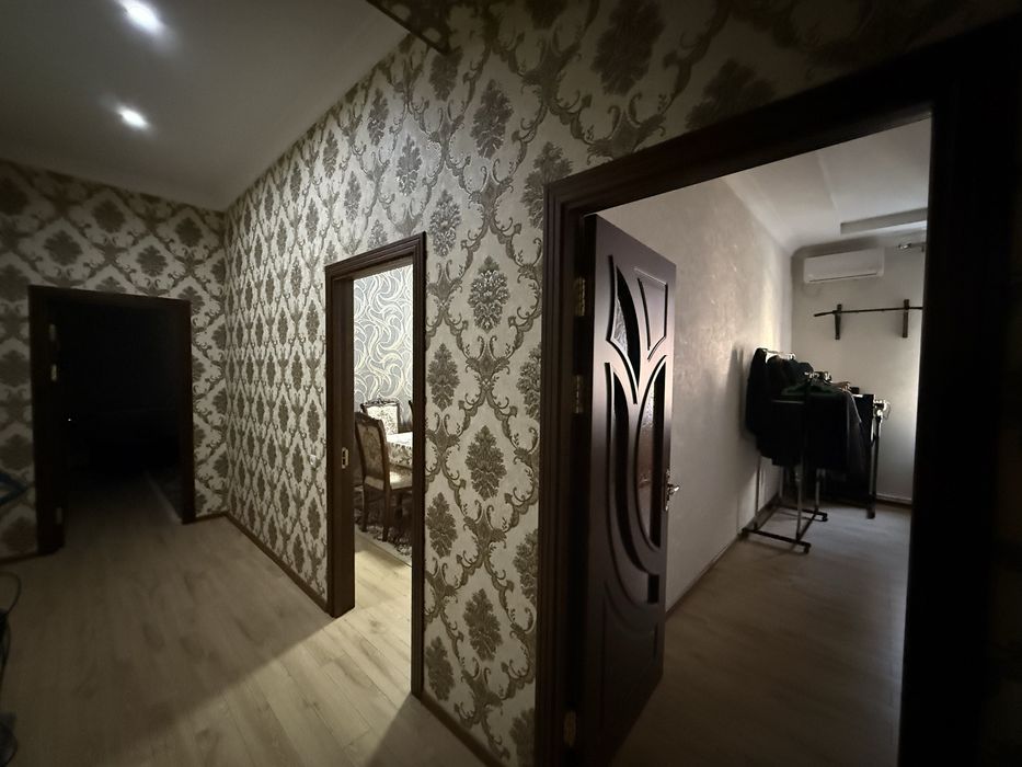 Продам 5 комнатную квартиру