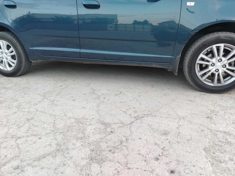 автомобильнык покрышка