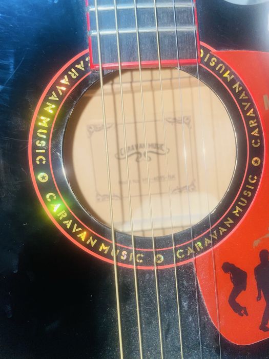 Gitara holati yaxshi sotiladi