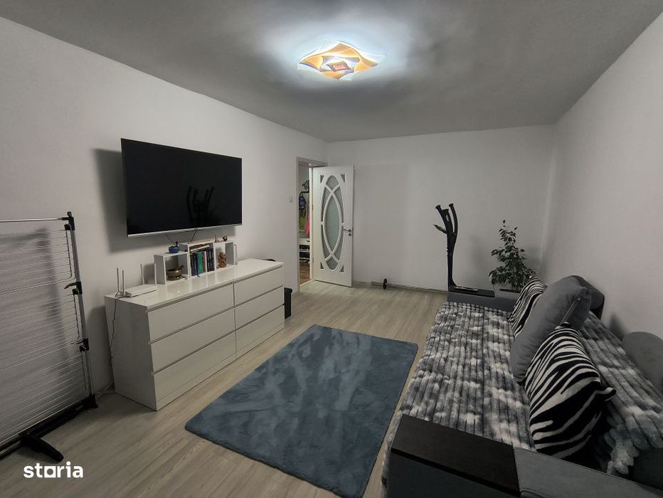 Icil -apartament 3 camere decomandat renovat