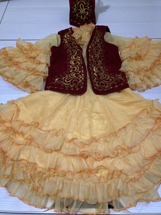 Национальное казахское платье