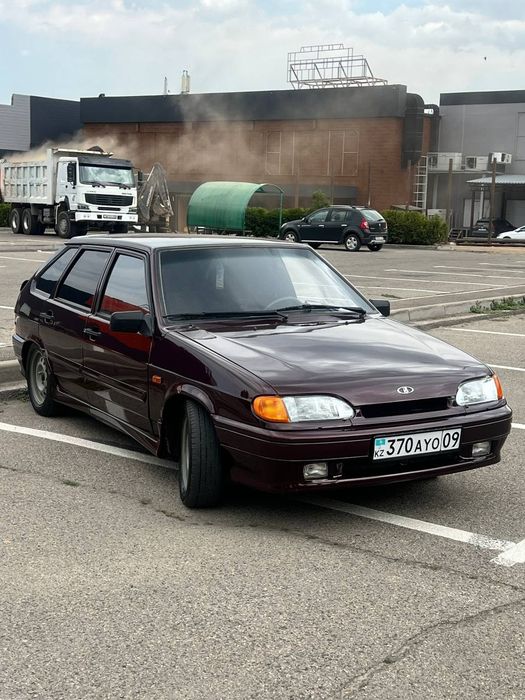 Автомобиль Ваз 2114