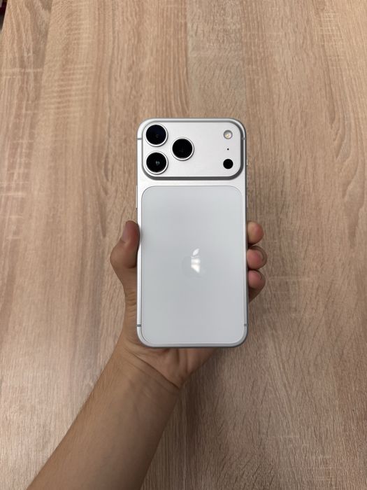 Iphone 14 Pro Max 17 Max korpus qo’yilgan