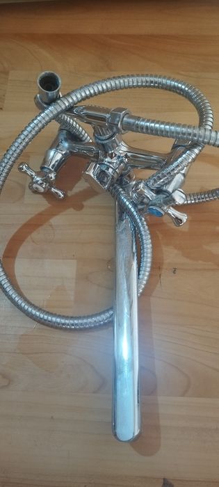 Смесител сатылады 2 штук