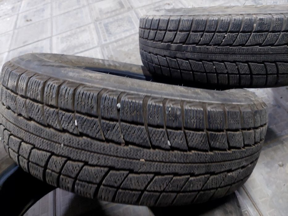 Продам резину зимнию 225 70 R16