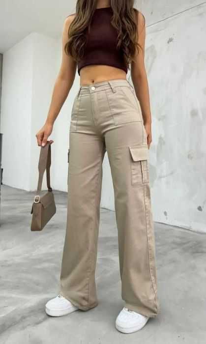 Blugi / Pantaloni cargo de la Bershka, S, M, L, XL