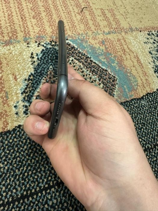 Продам iphone 11 128
