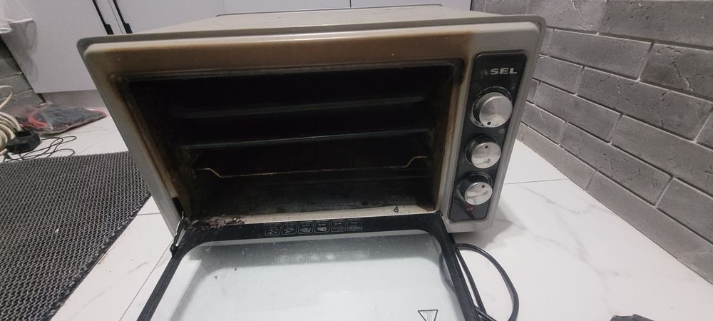 Продам духовку Asel. РАБОЧАЯ!