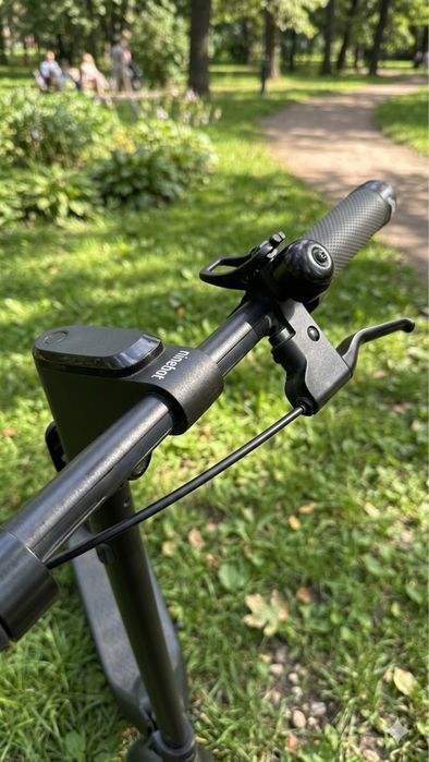 Продам Ninebot F2