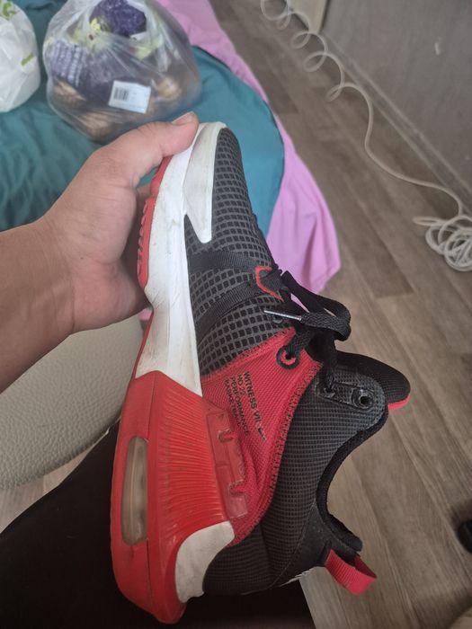 Оригинальные либроны одевались 3 раза.