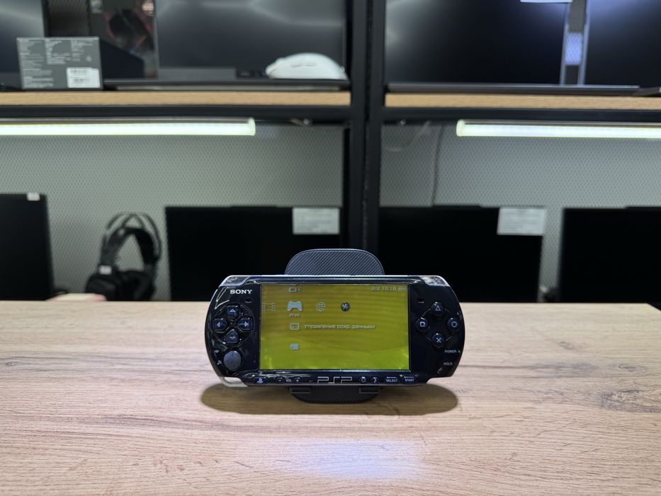 Игровая приставка Sony PSP Slim, флешка 32 ГБ, есть з/у, 1472/А10