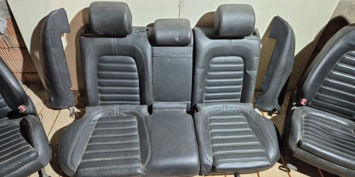 Set scaune piele Incalzire in scaunele din fata, cu isofix Volkswagen