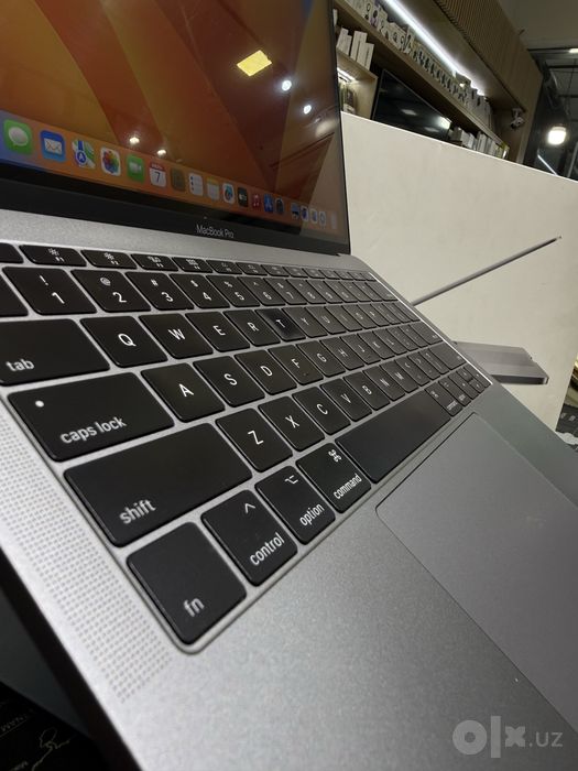 MacBook pro I5/8/256/13.3 Grey