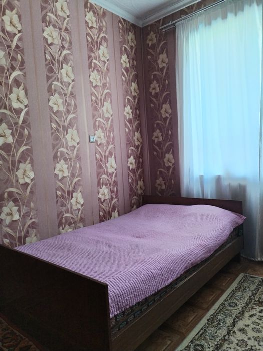 Кровать в хорошем состоянии