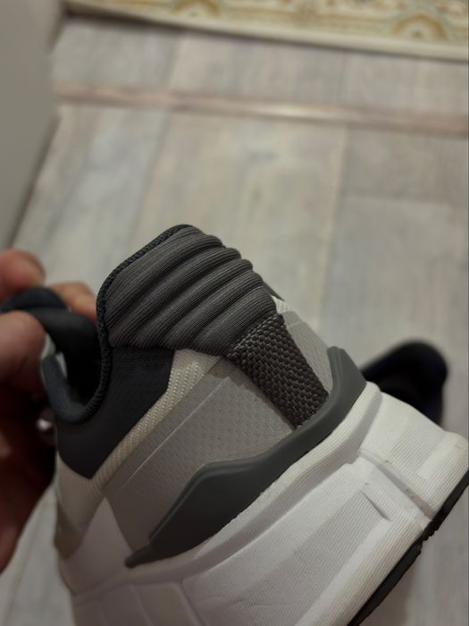 Продам кроссовки ZARA летние