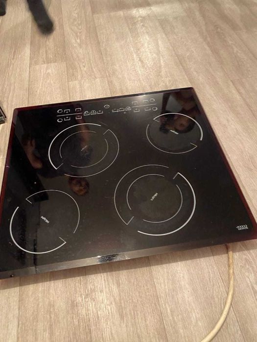 Электроплита. Б/у .