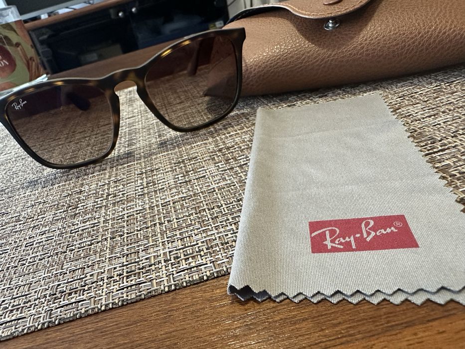 Нови очила RayBan