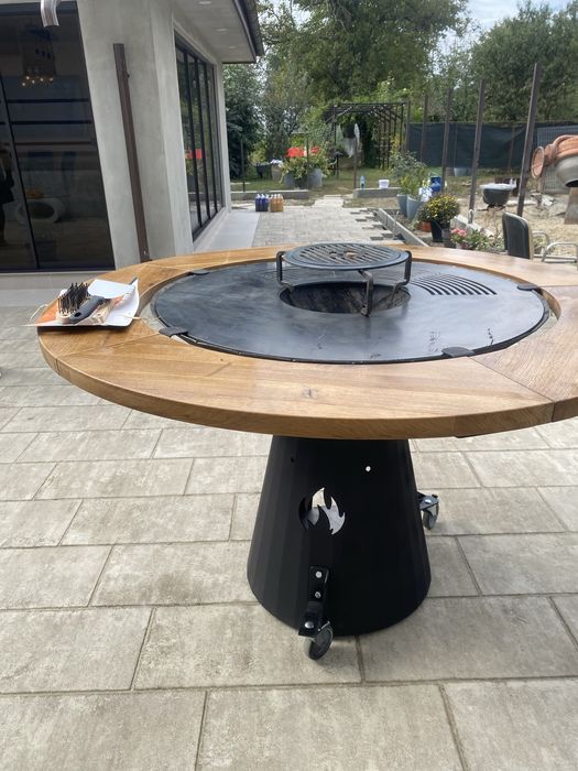 Grătar rotund plita si blat de stejar