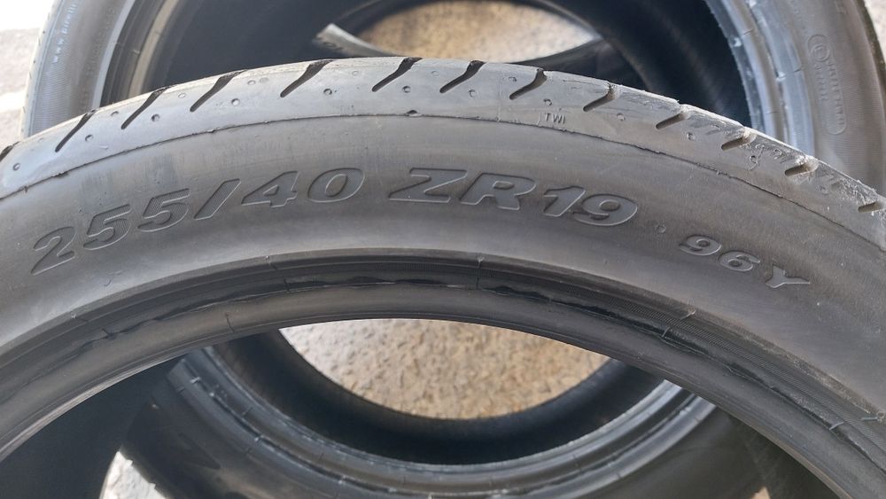 Спорт пакет 255/40/19 - 275/40/19 Pirelli P Zero 4 броя