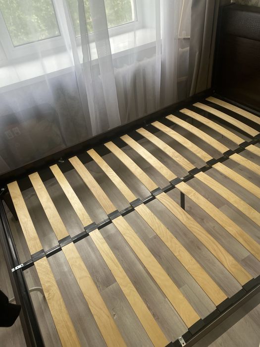 Продам кровать 140*200