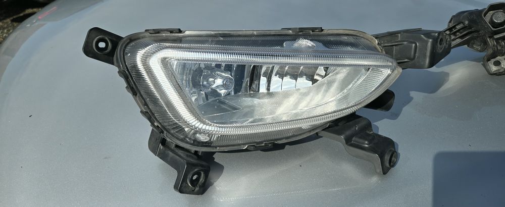 Proiector stanga față Hyundai Tucson 3 an 2015-2018