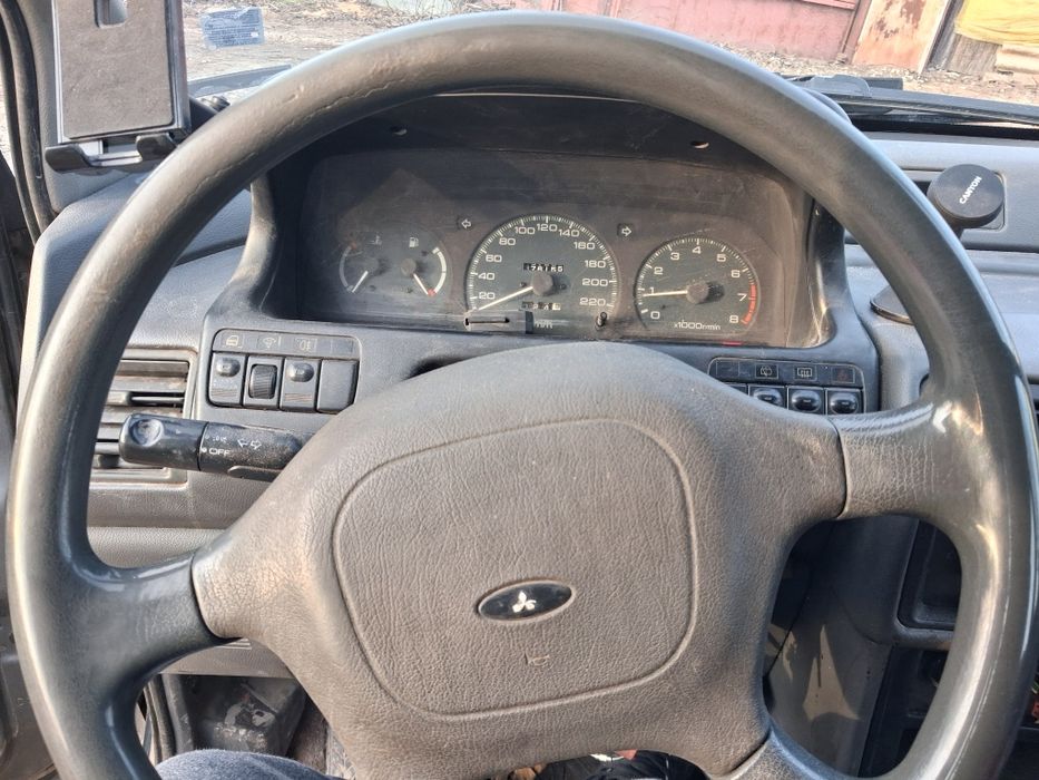 Мицубиши спейс вагон