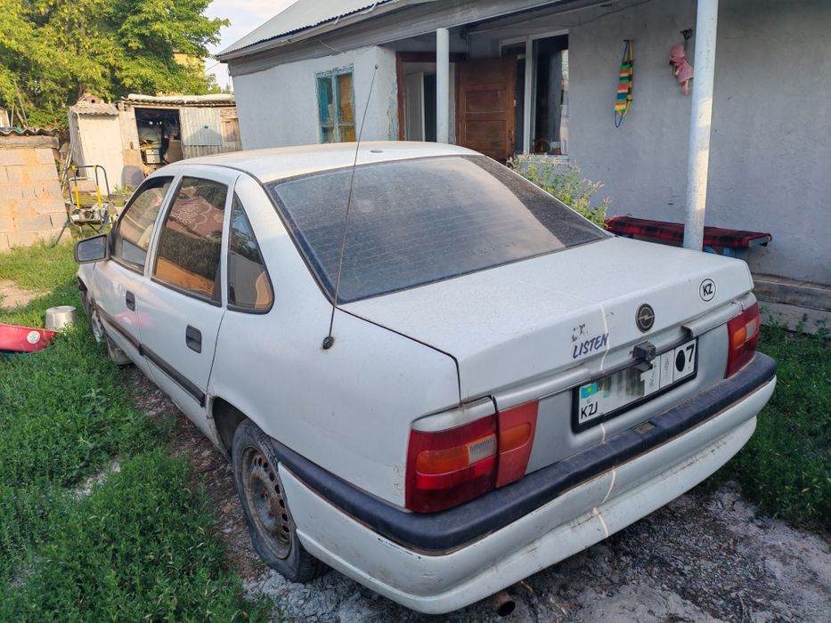 Продам опель вектра а обем 1.6 8 клапан