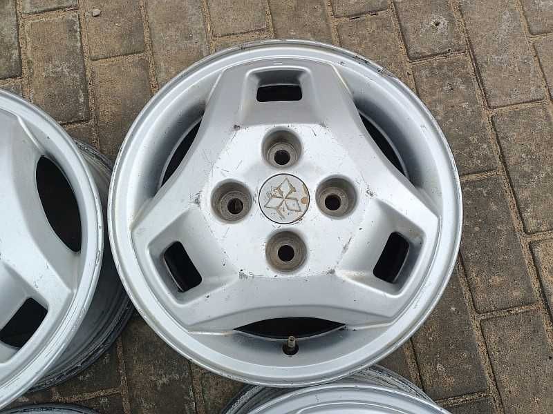 Продам легкосплавные диски на автомашину Mitsubishi Galant