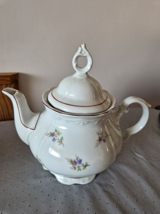 Част от сервиз от 1961 г