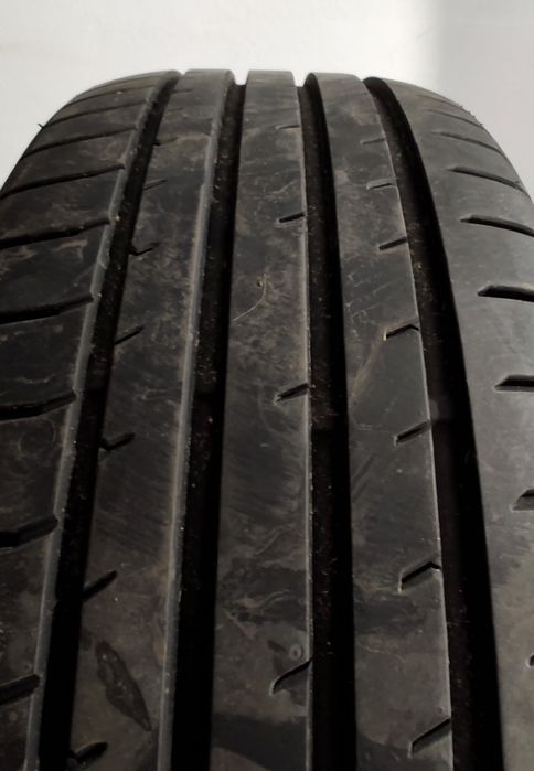 Set de 4 anvelope vara TOYO  215/45R18 89W
