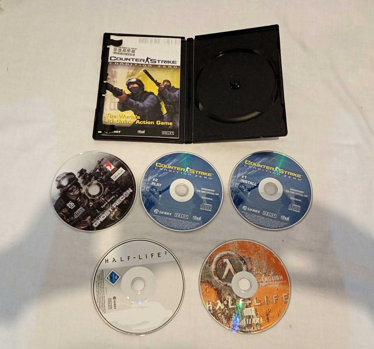Lot Jocuri PC Retro Valve  - Counter-Strike Condition Zero, Half-Life 1 & 2 , Total Recon